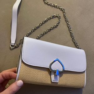 Kate spade white straw chain link crossbody clutch